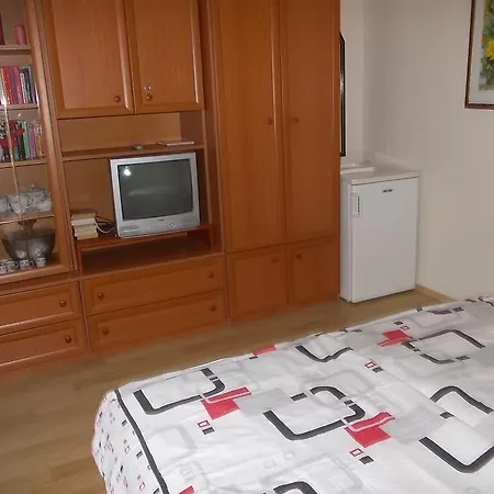 Judit Vendeghaz Konukevi Hévíz